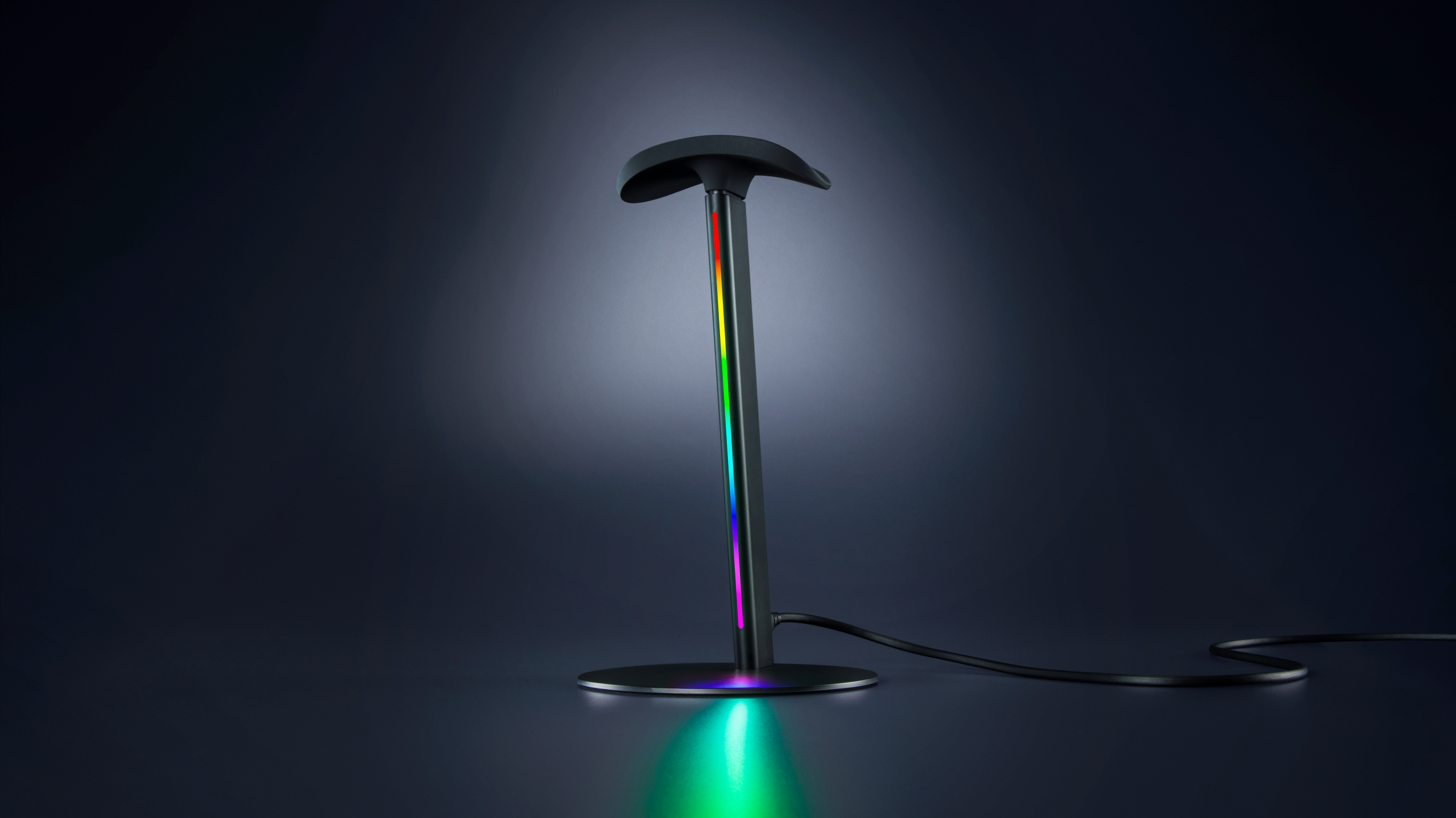 Razer Base Station V3 Chromaの製品画像、12ゾーンRGBライティング